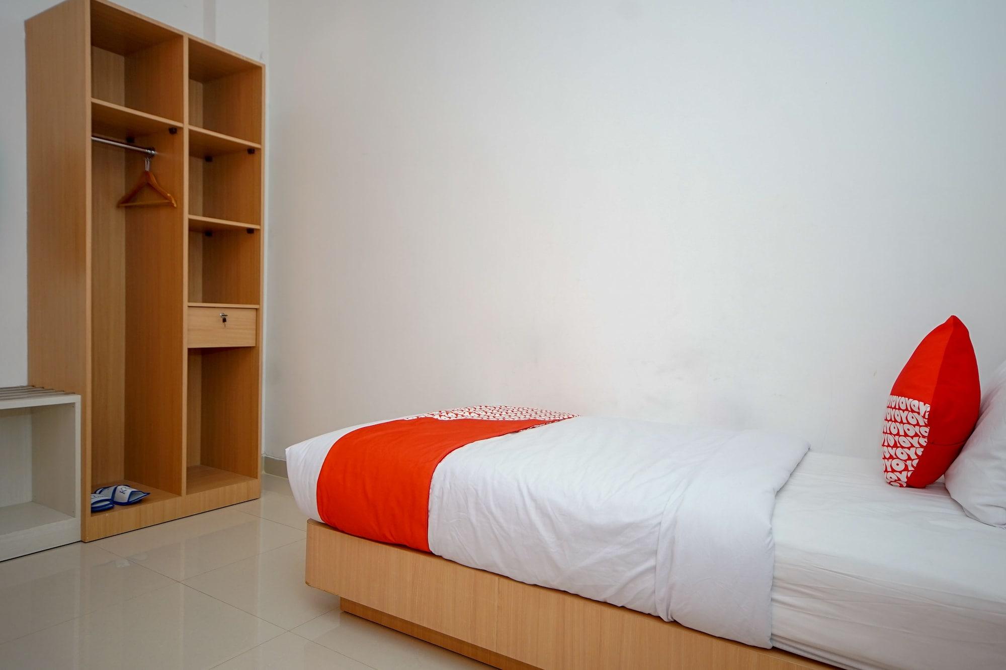 โอโย 344 Kr โฮเต็ล Hotel ปาเลมบัง ภายนอก รูปภาพ