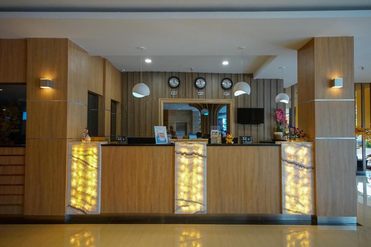 โอโย 344 Kr โฮเต็ล Hotel ปาเลมบัง ภายนอก รูปภาพ